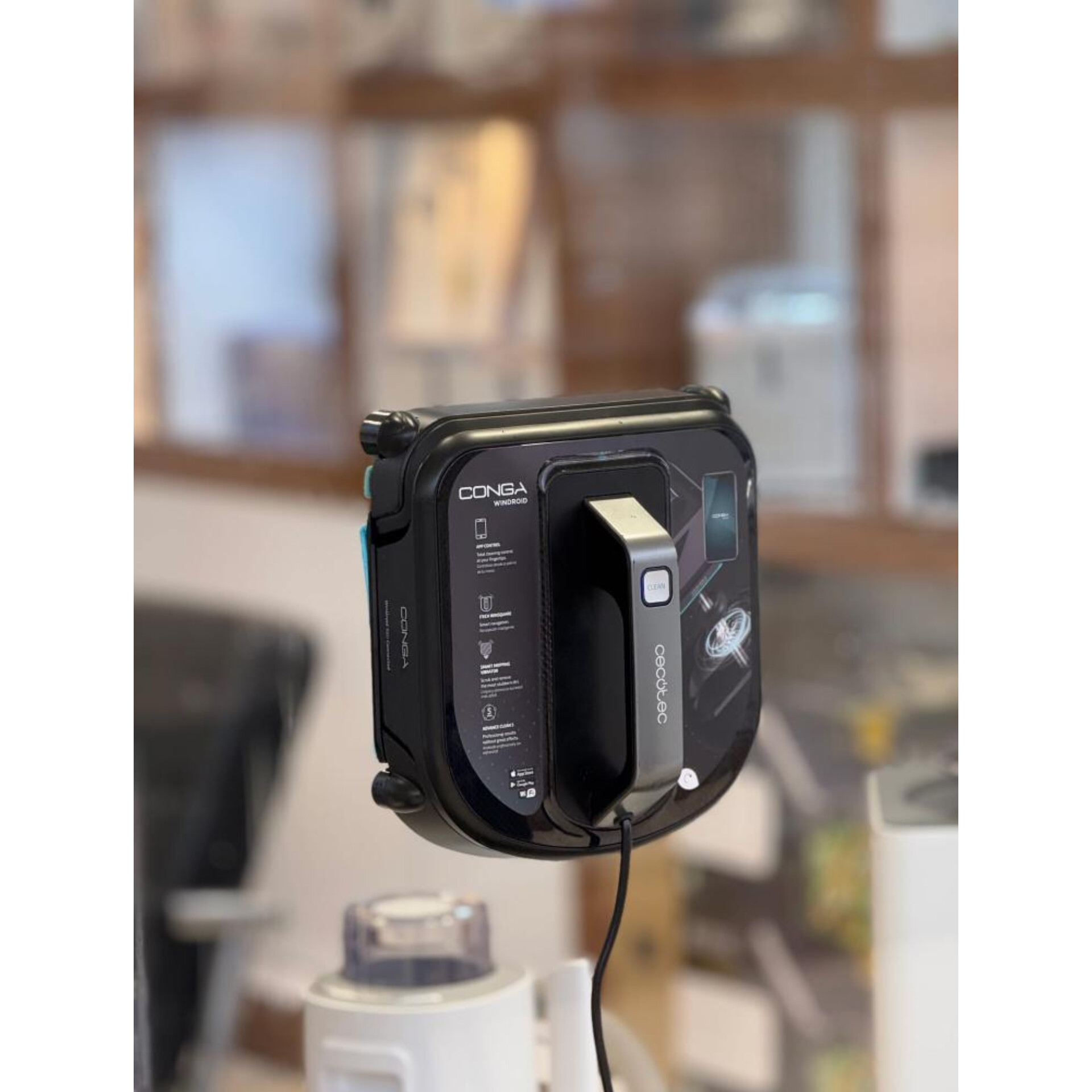 شیشه‌شوی رباتیک Cecotec Conga 05458